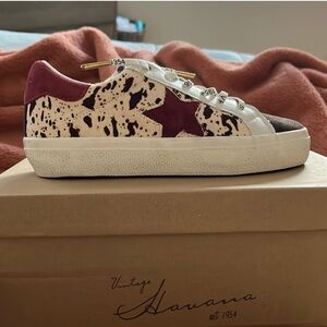 Vintage Havana Women's Star Sneakers - White and Burgundy